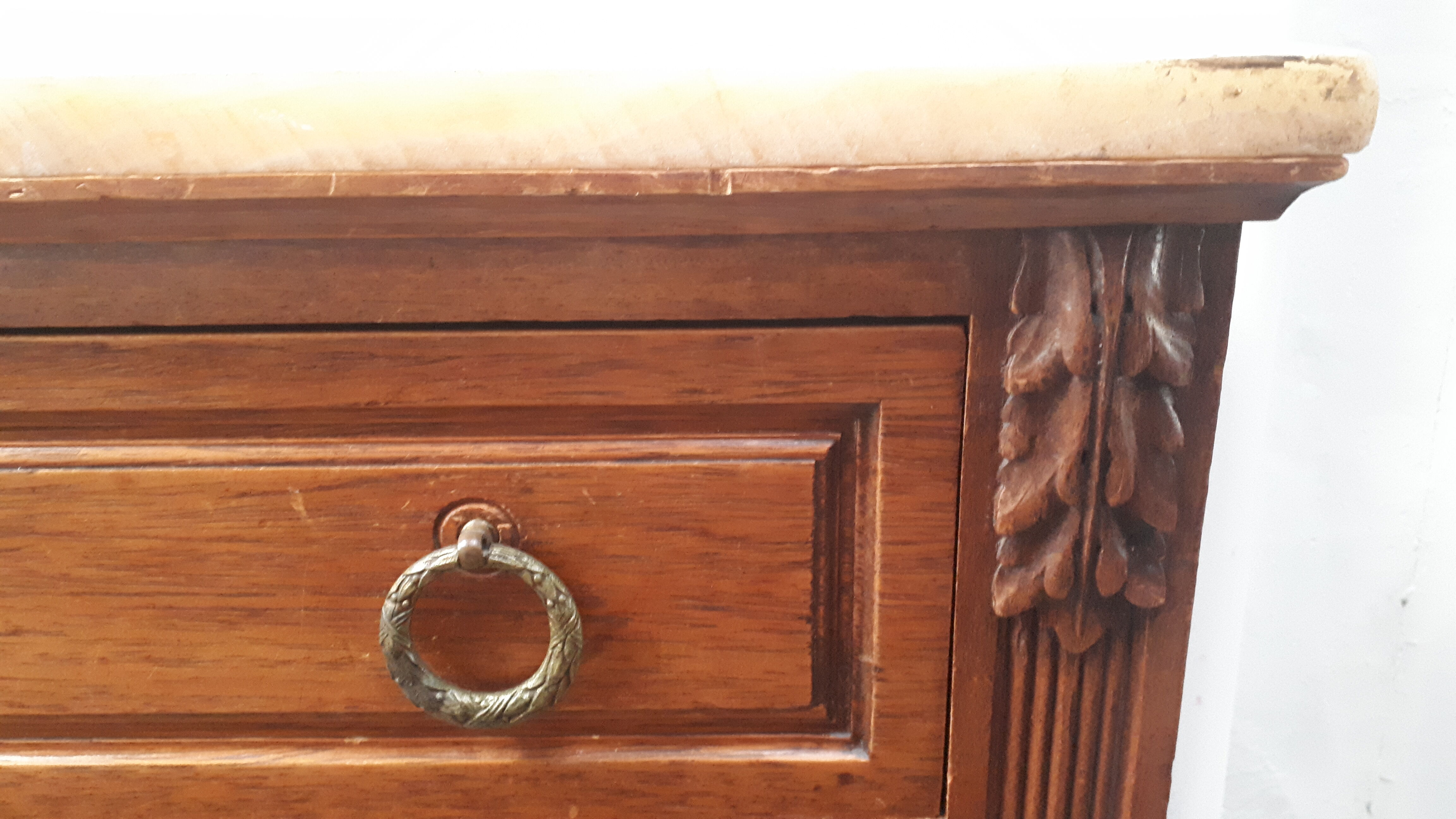 Chest of drawers 3 drawers Napoleon III classic on marble