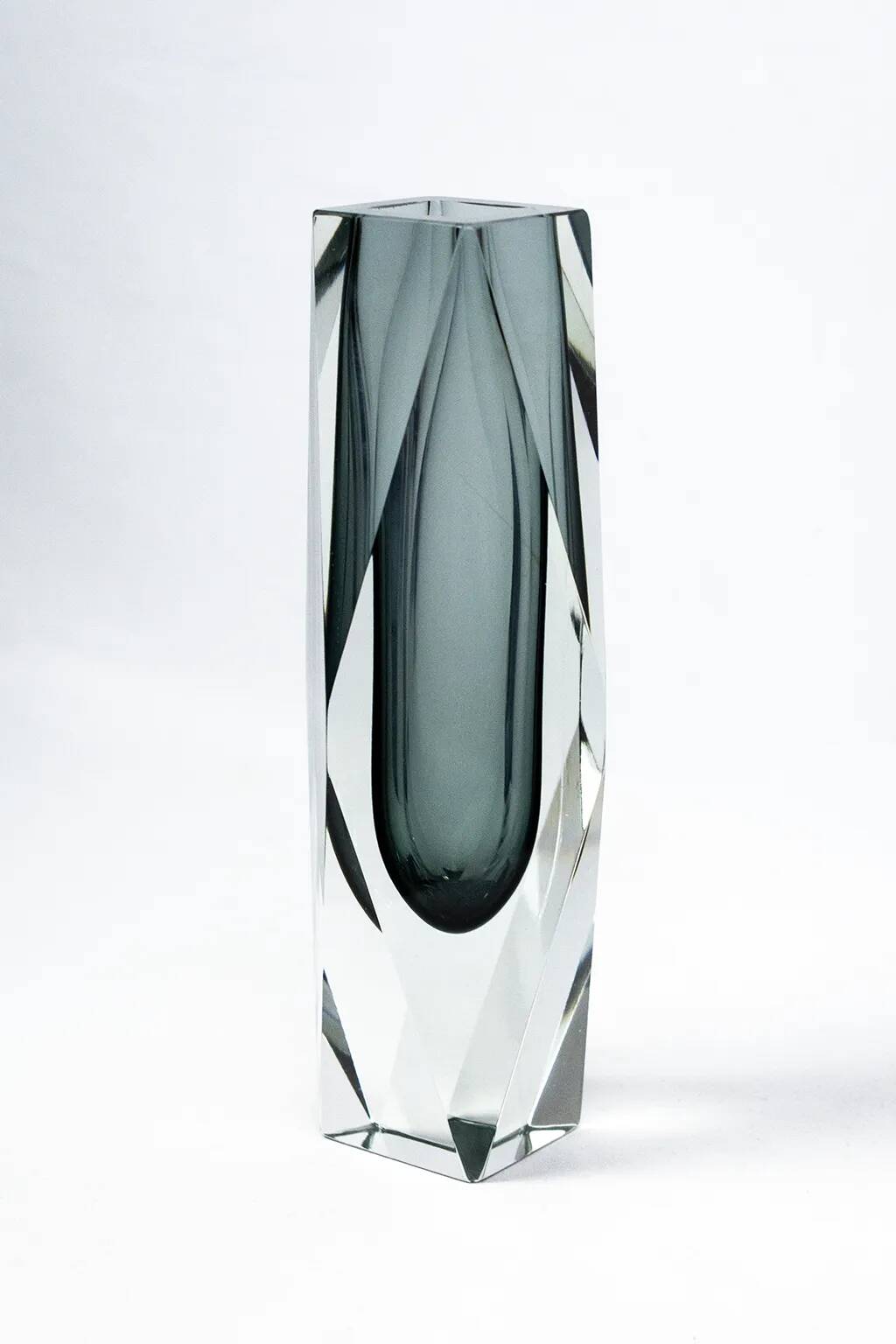 Faceted submerged vase, grey-blue Murano glass – dlg Flavio Poli