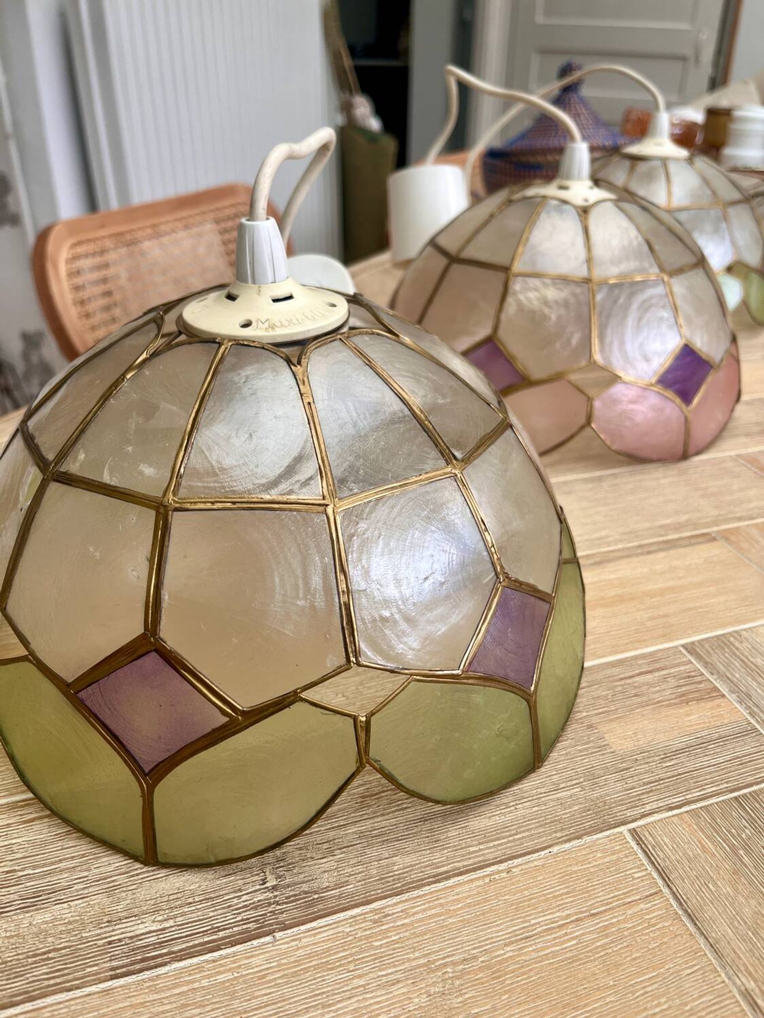 Suspension en nacre « Arlequin » vert