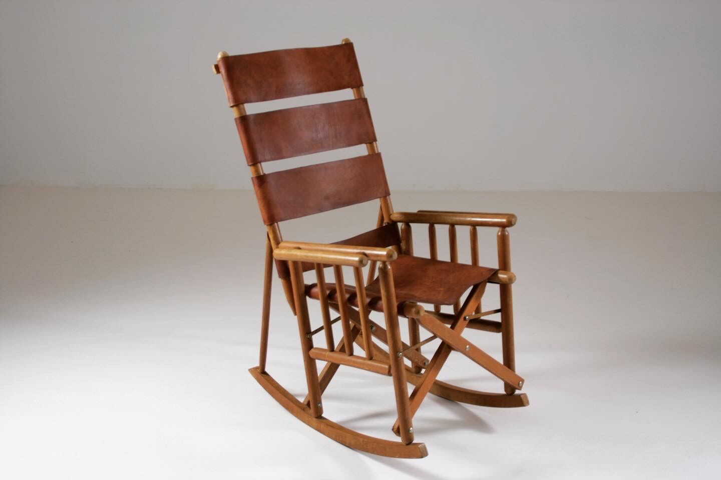 American rocking chair in wood and leather, 1960s