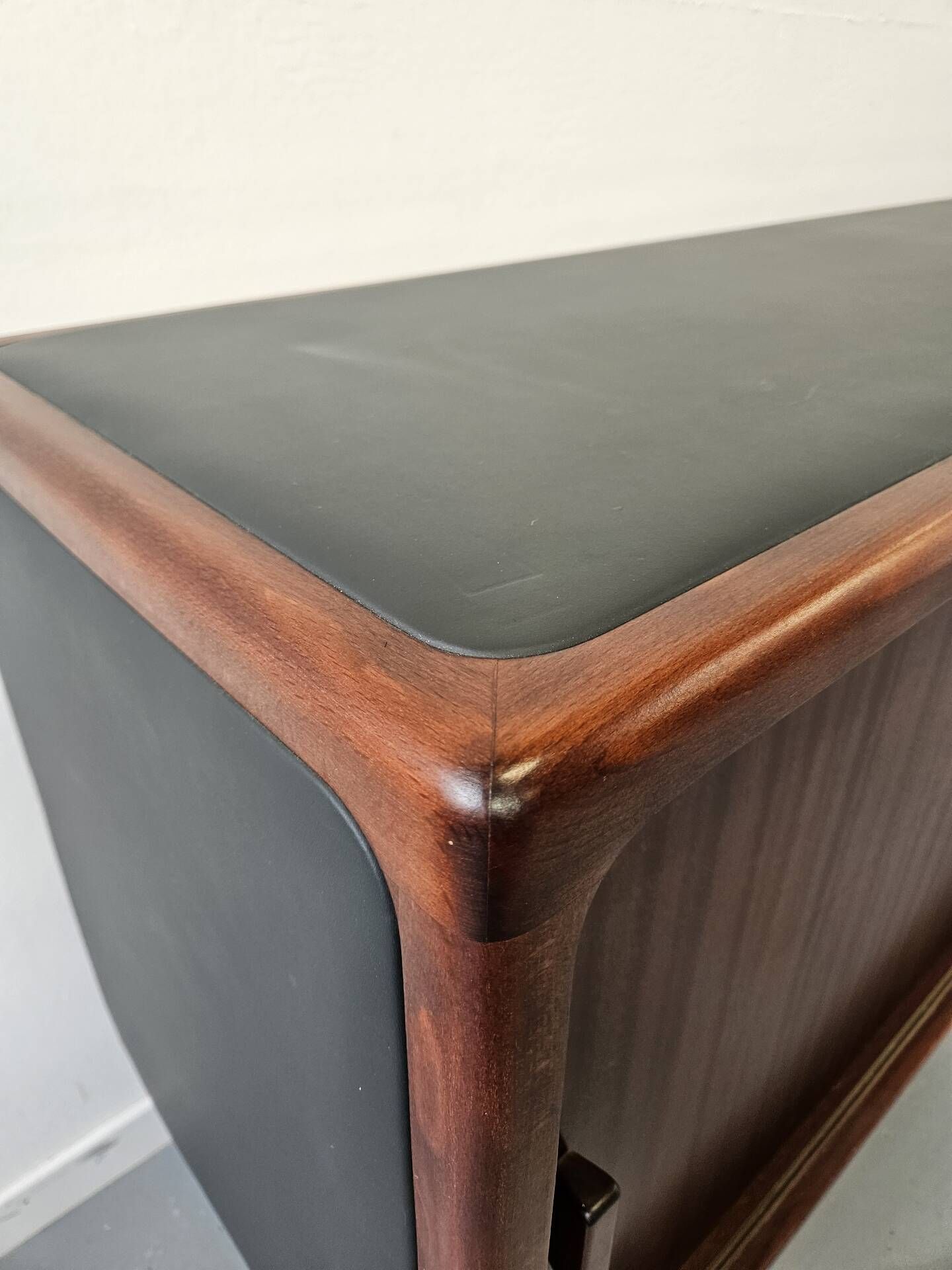 Enfilade vintage design en teck et cuir , années 70