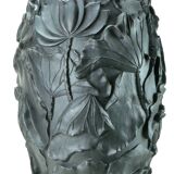 Black resin vase Lotus publisher VGnewtrend