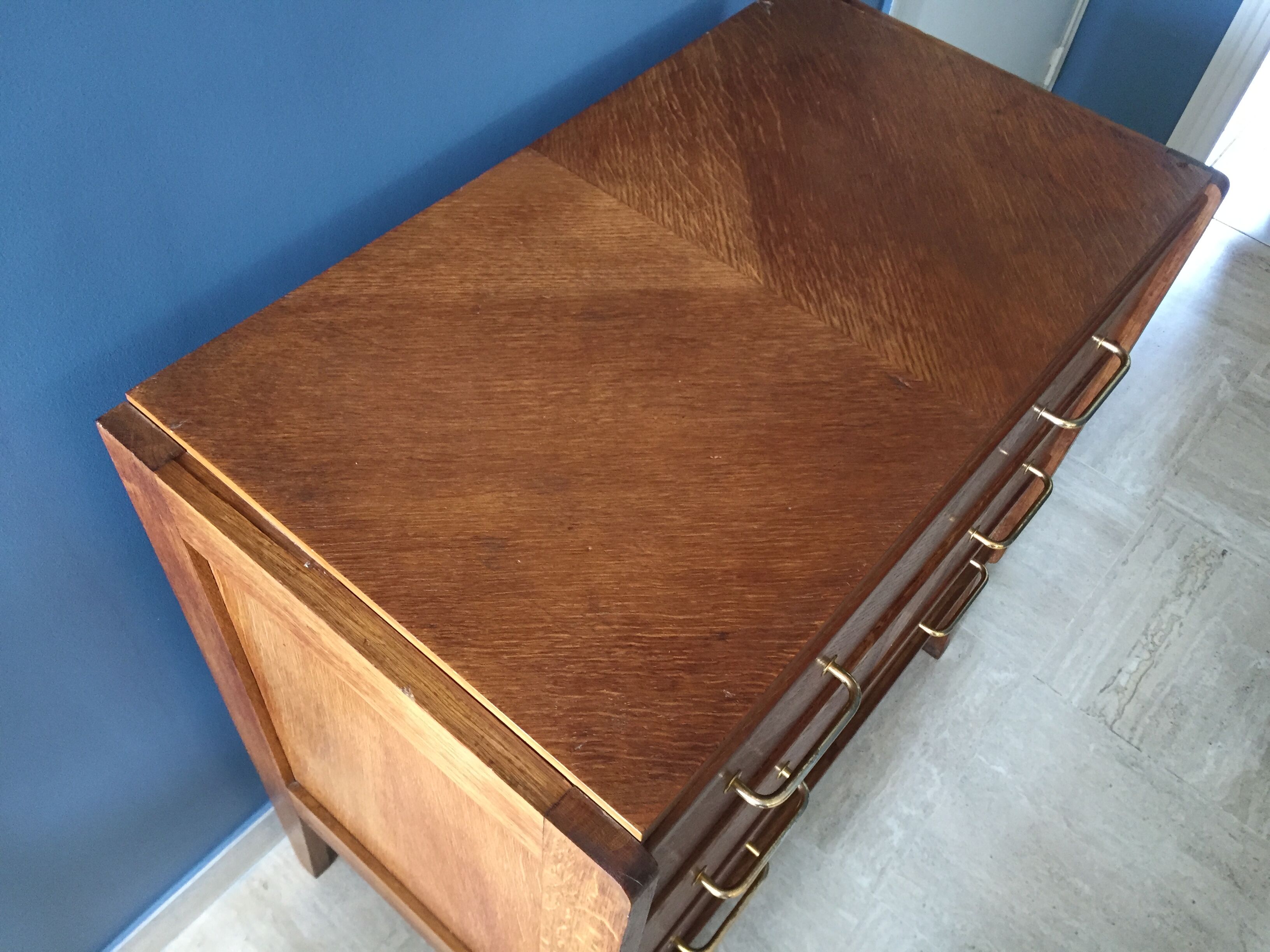 Vintage 1950's chest of drawers in golden oak