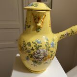 Porcelain chocolatière