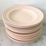 Set 16 earthenware plates from St Amand