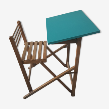 Bureau d'écolier vintage pliage avec fauteuil intégré plateau refait en bleu
