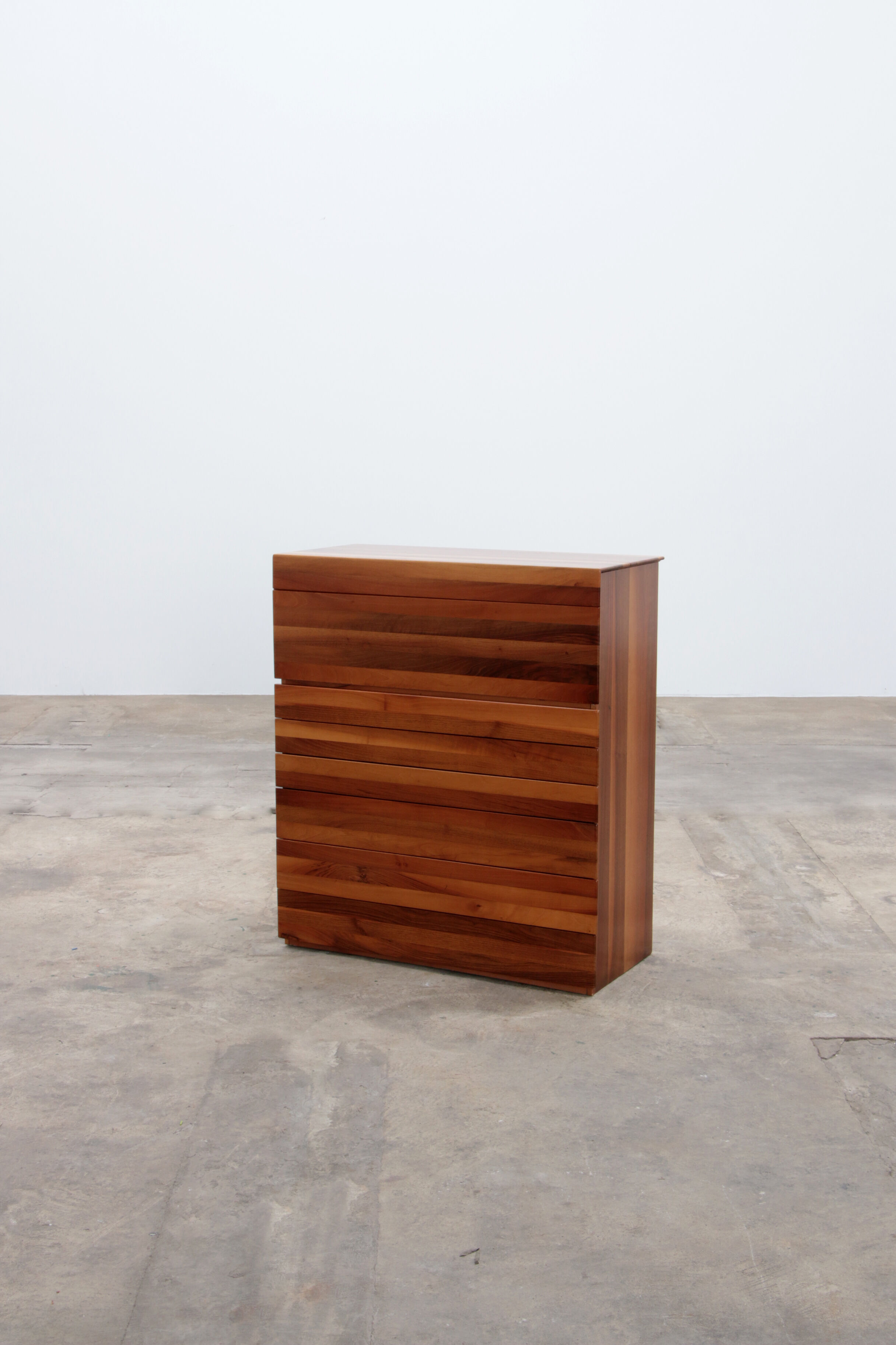 Afra & Tobia Scarpa Walnut secretary chest of drawers for Molteni, 1970 Italy