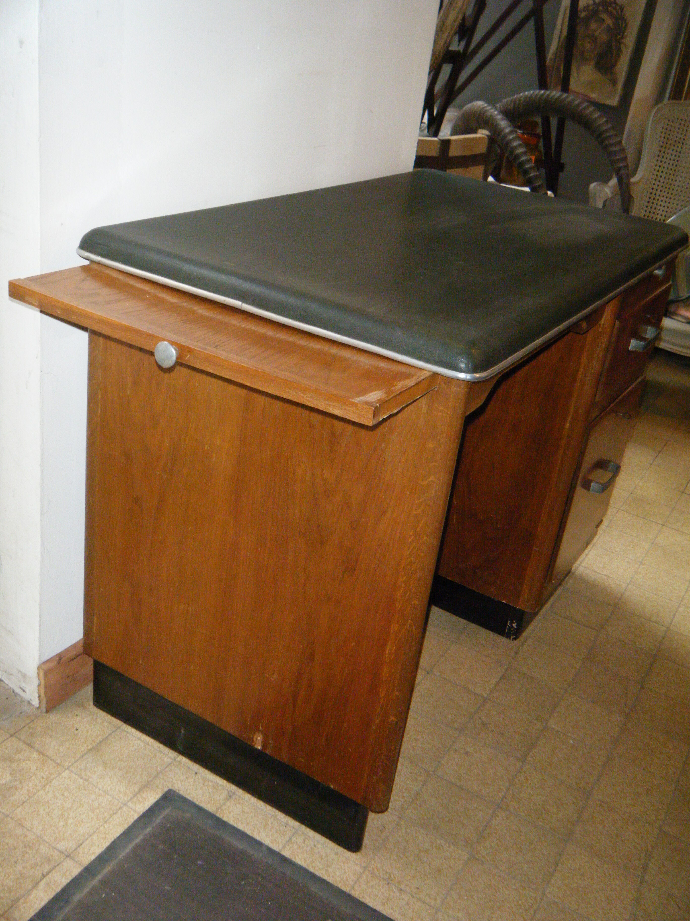 Burwood child desk