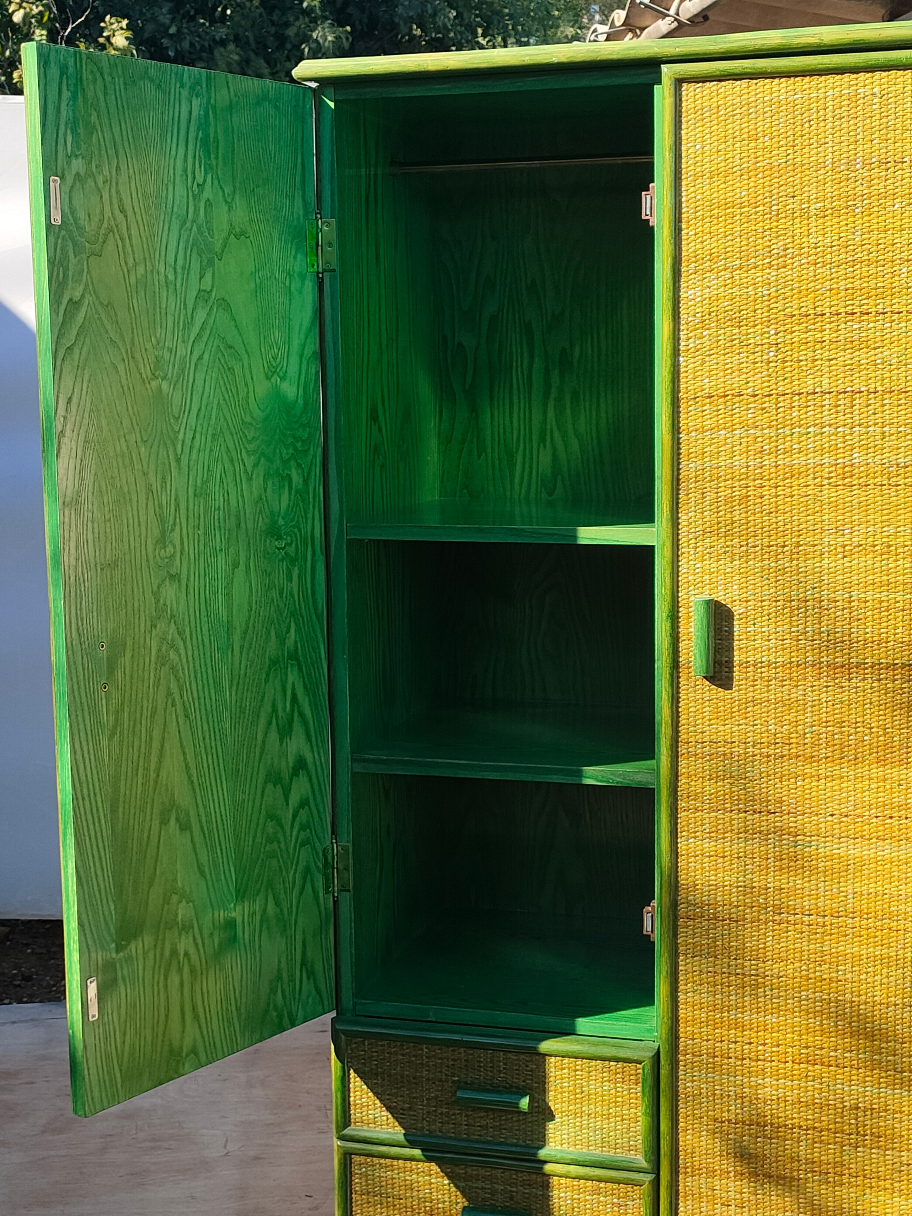 Armoire Roche Bobois vintage cannage rotin