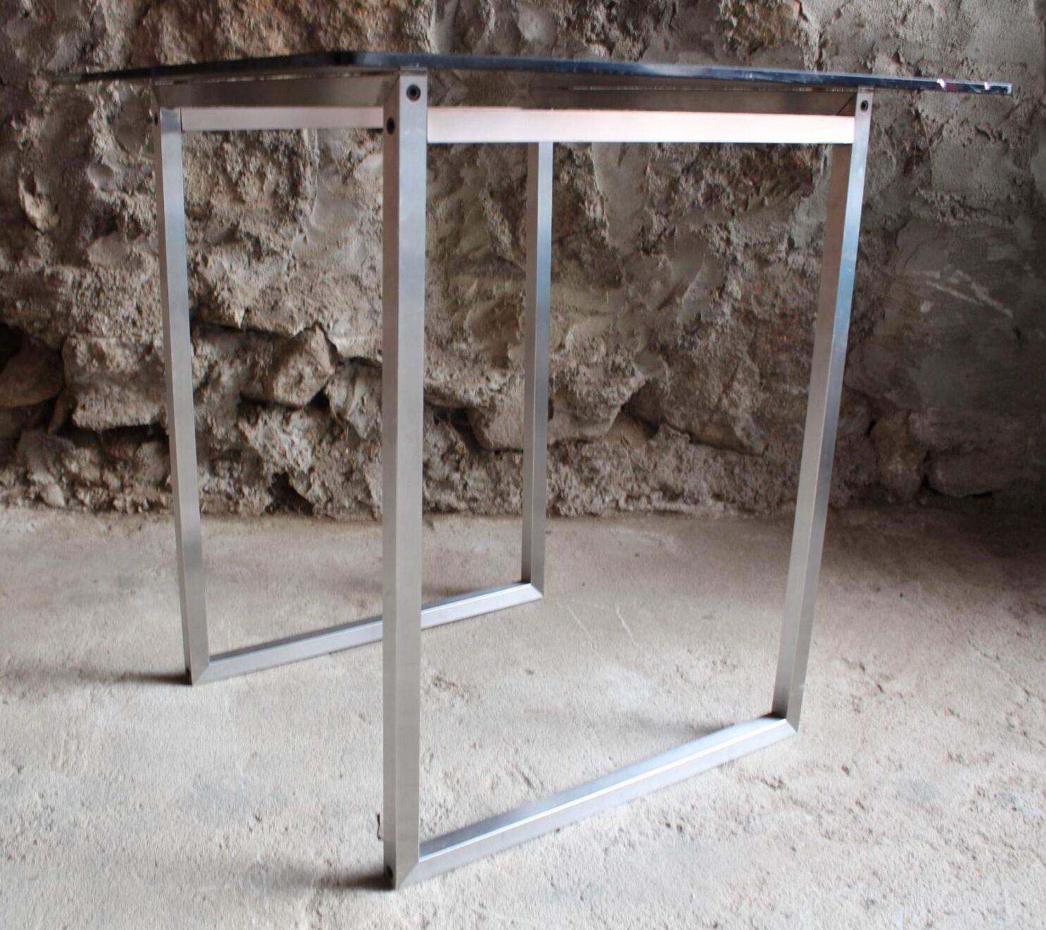 Table aluminum base and vintage glass top