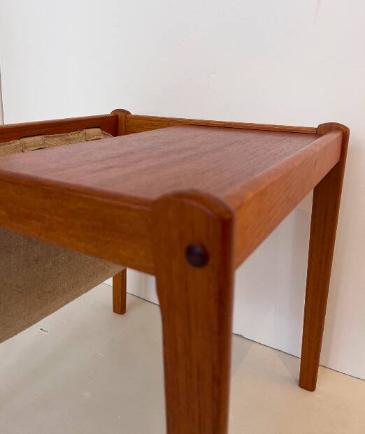 occasional table / magazine rack in teak and turbo-edged fabric