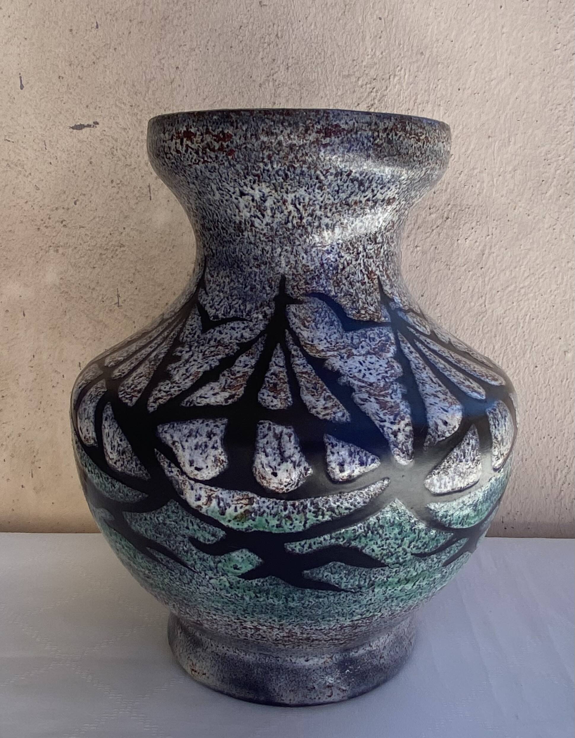 Saint Clement ceramic vase