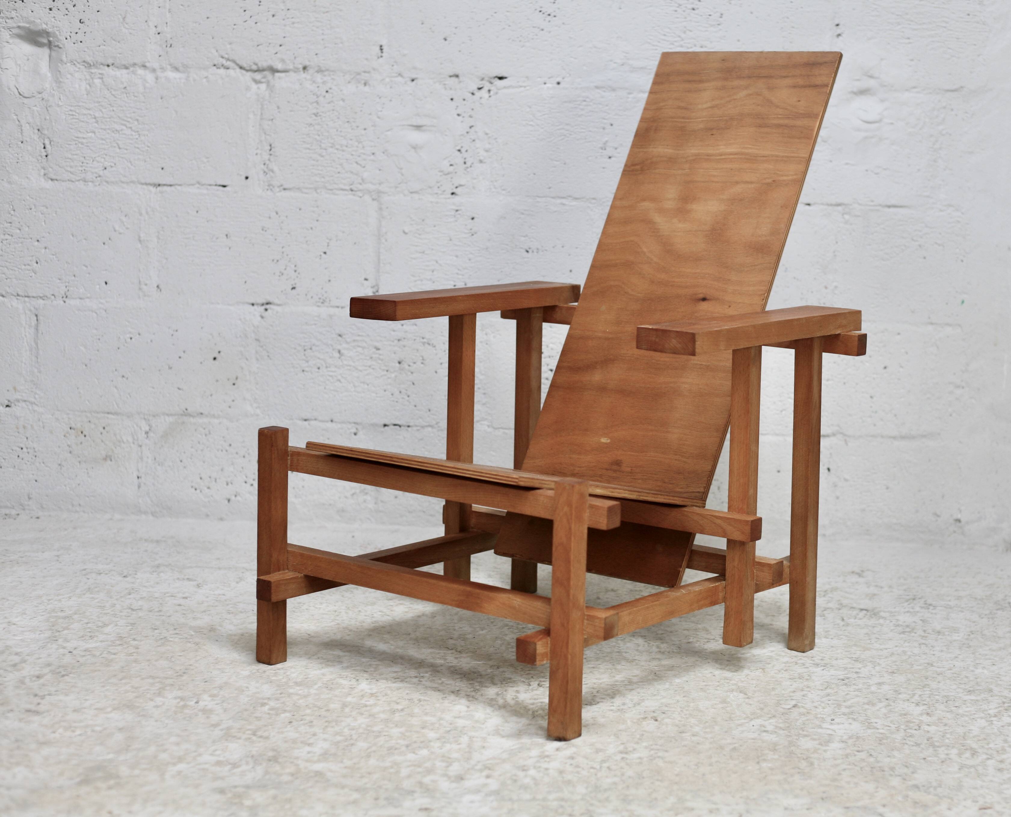 Fauteuil d'après Gerrit Rietveld. Circa 1970