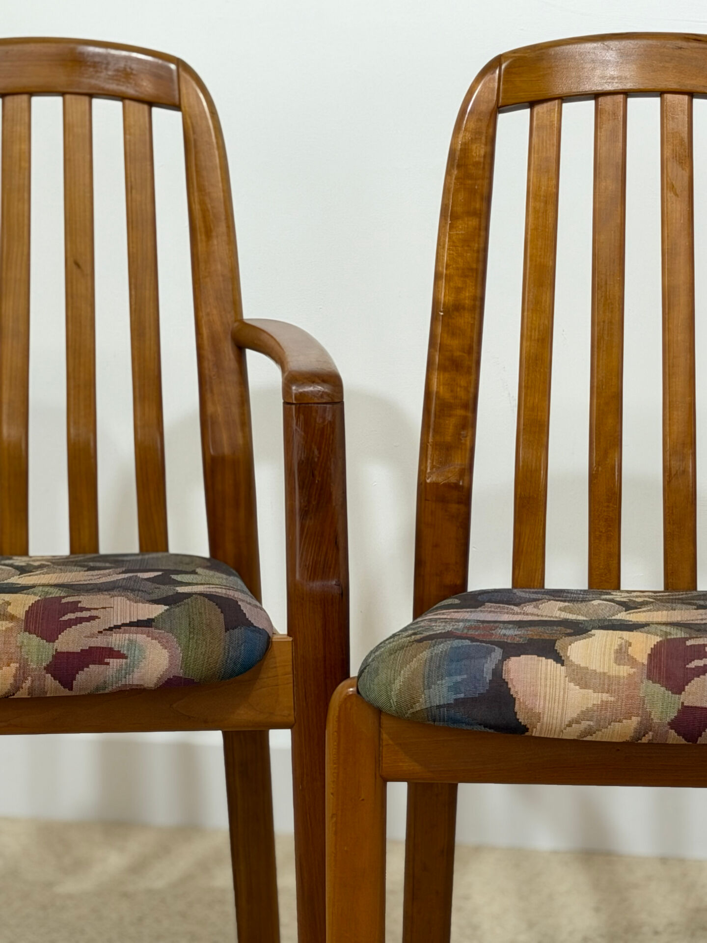 Ensemble 2 fauteuils et 3 chaises Dyrlund - design danois années 70