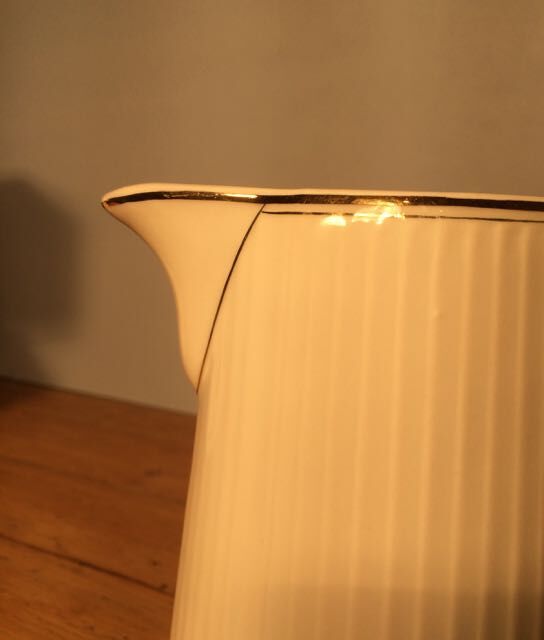 White pitcher streaked