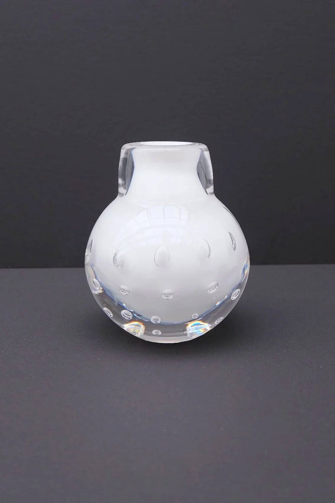Vase en verre soufflé bullé
