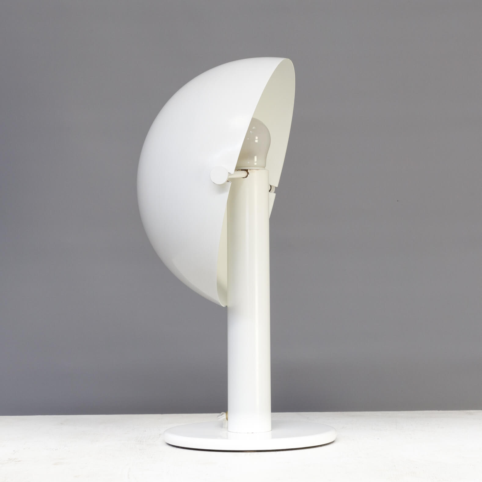 Lampe de table champignon en métal blanc des années 90