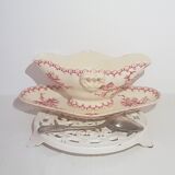 Saucière en porcelaine opaque de Gien modèle chardons, terre de fer.