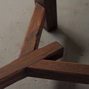 Grande table artisanale en chêne, France, vers 1970