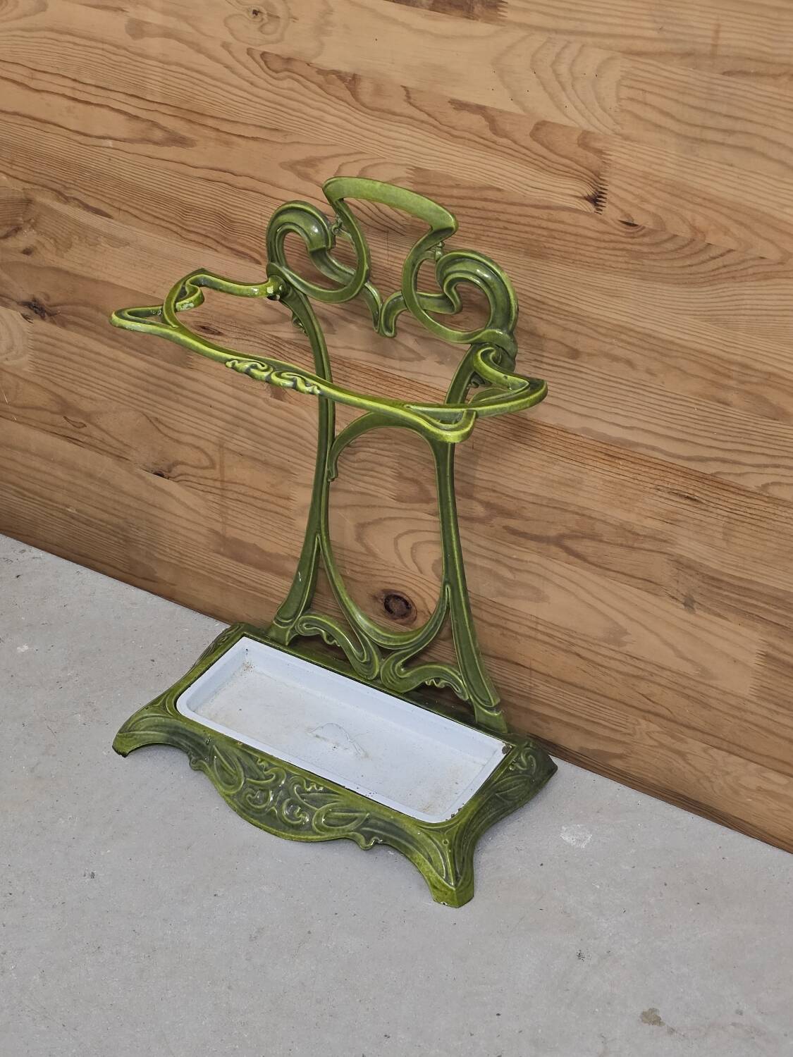 Art Nouveau umbrella stand in green enamelled cast iron