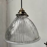 Holophane suspensions