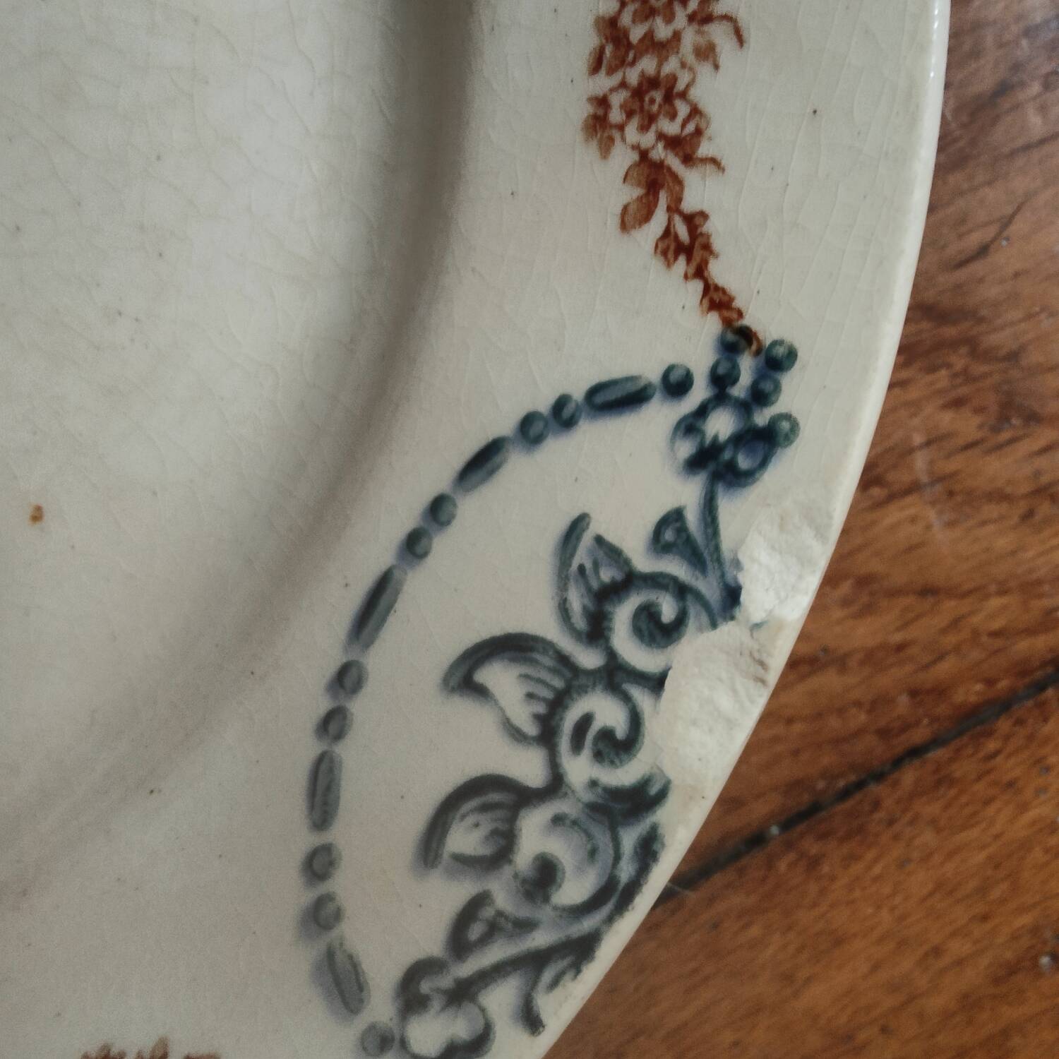 Longwy iron earth dessert plates