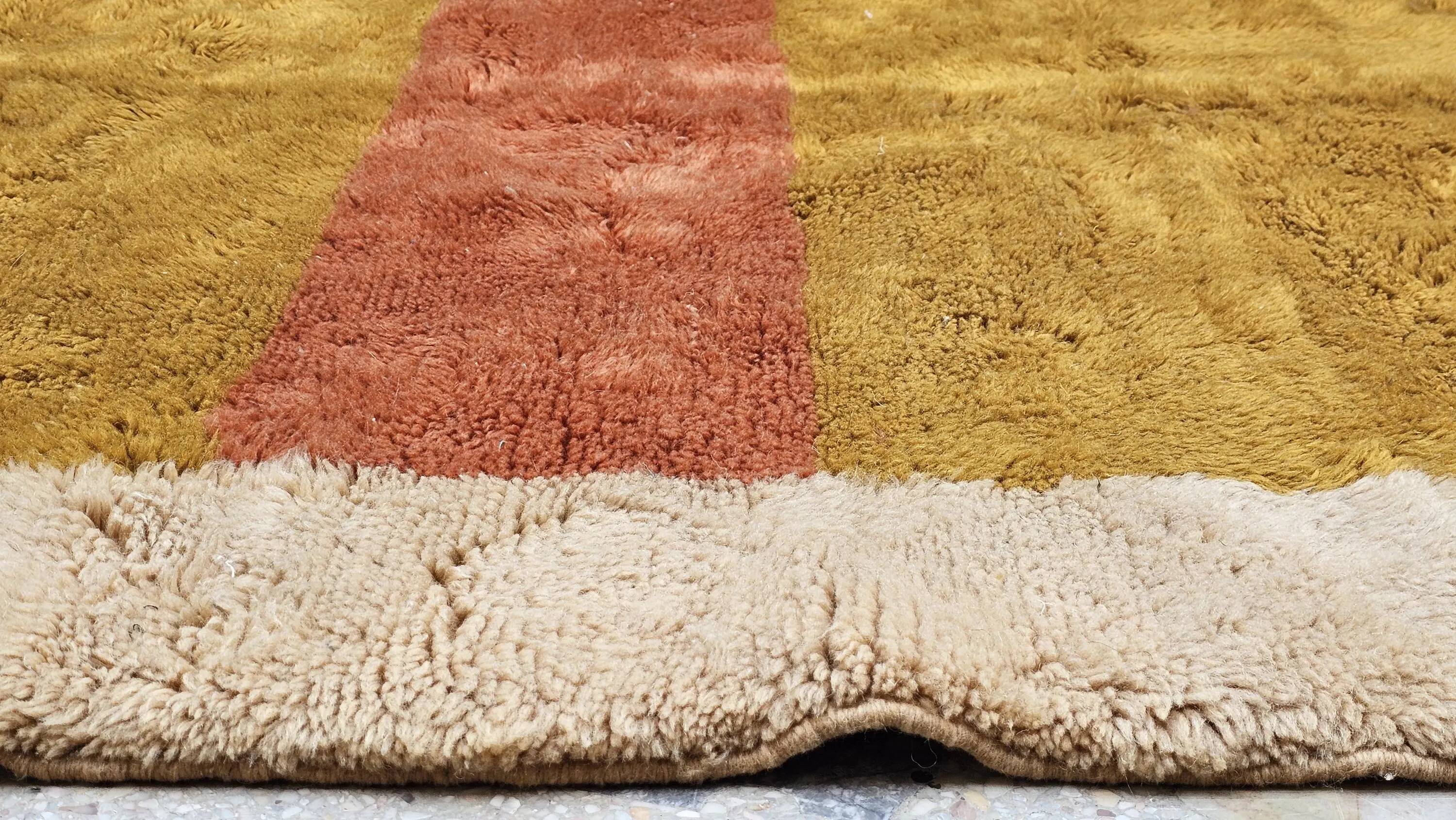 Traditional handmade carpet 250cm x 150cm Moroccan