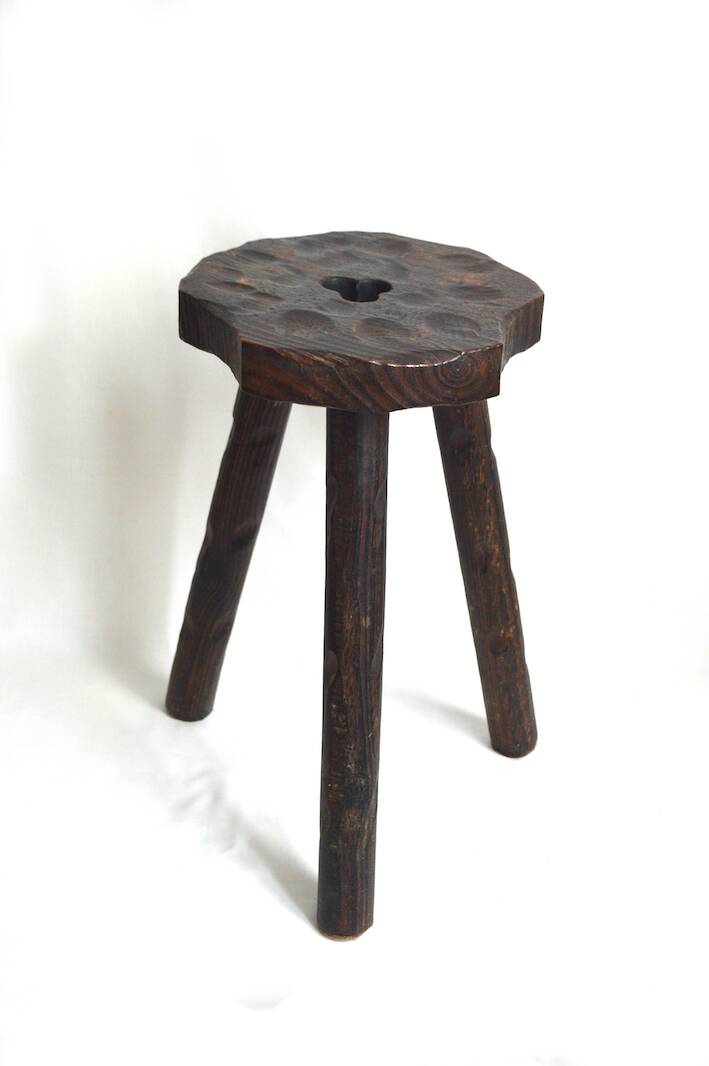Tabouret tripode