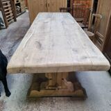 Farmhouse table