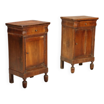 Antique Louis-Philippe bedside tables in walnut and fir, Italy, 19th century.