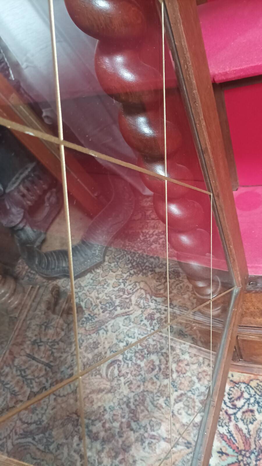 Louis XIII display cabinet in oak, 19th century
