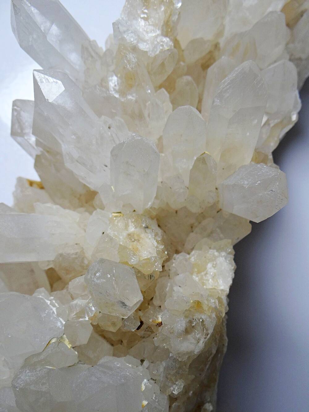 Large cluster of ancient quartz, collector's specimen, 2 kg