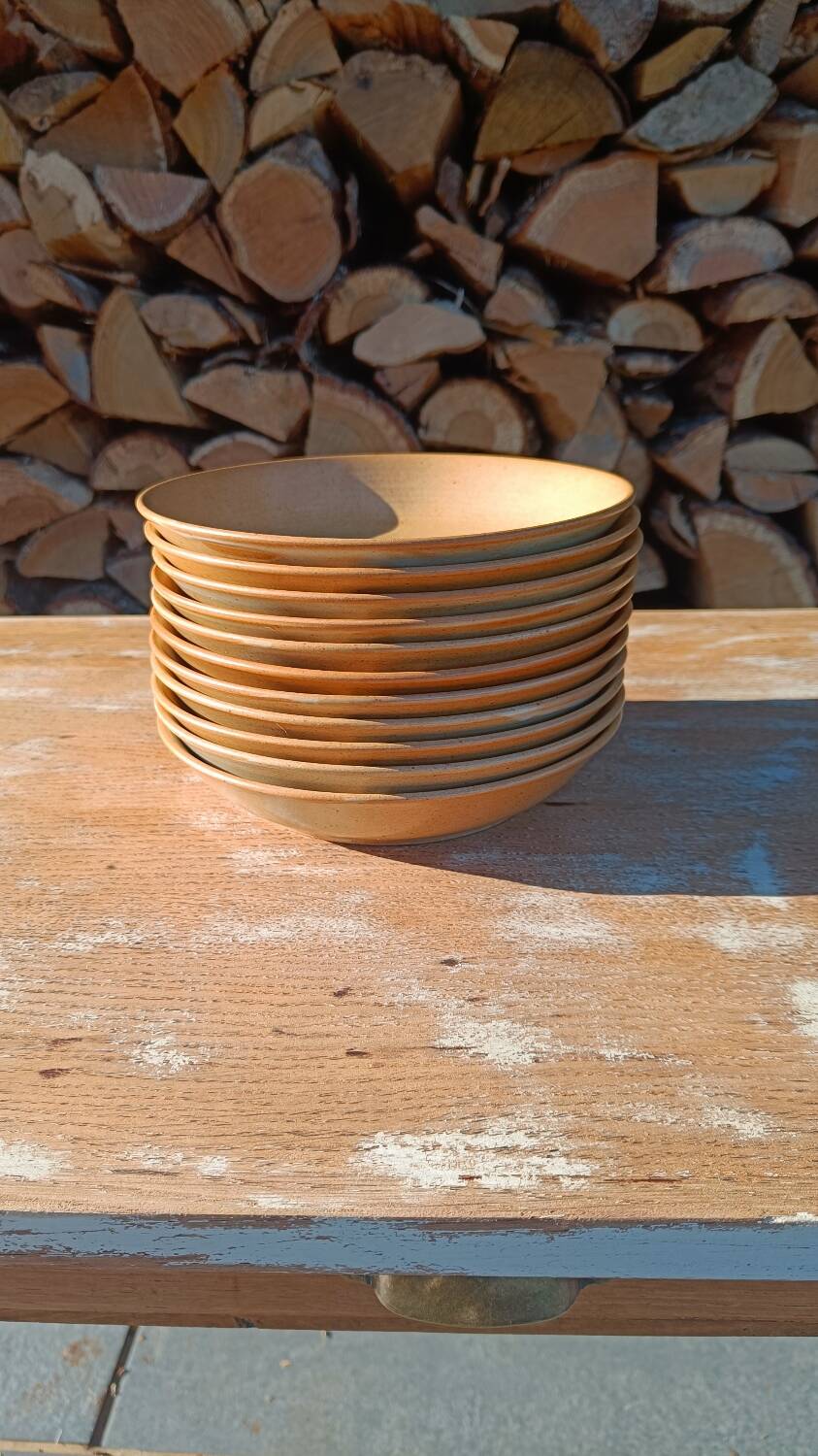 Deep stoneware plate