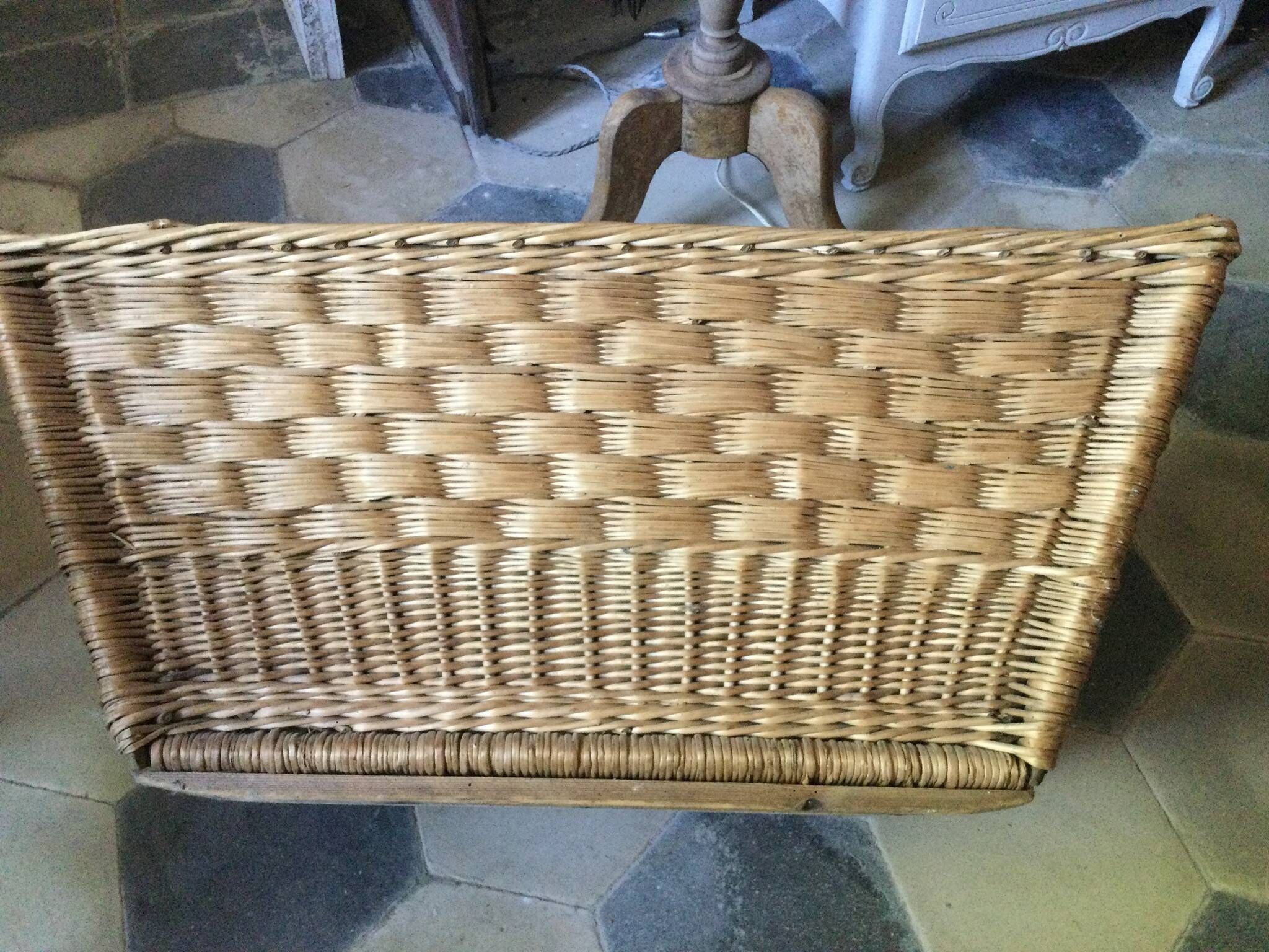 Panier ancien avec 2 anses