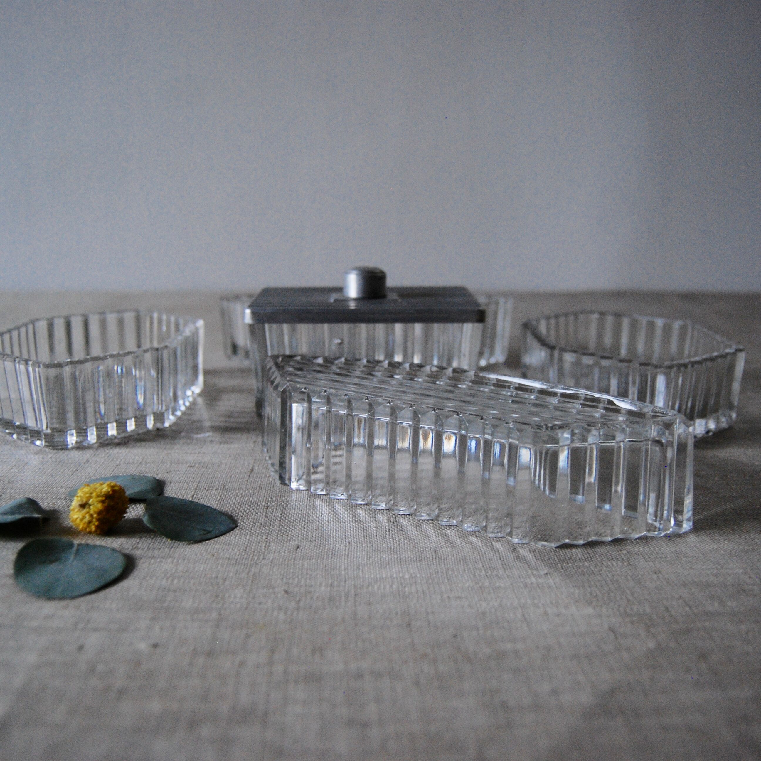 5 ramekins Art Deco style service