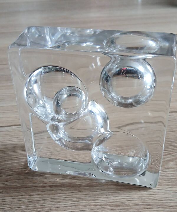 Cendrier  videpoche sculpté Daum en verre avec boule