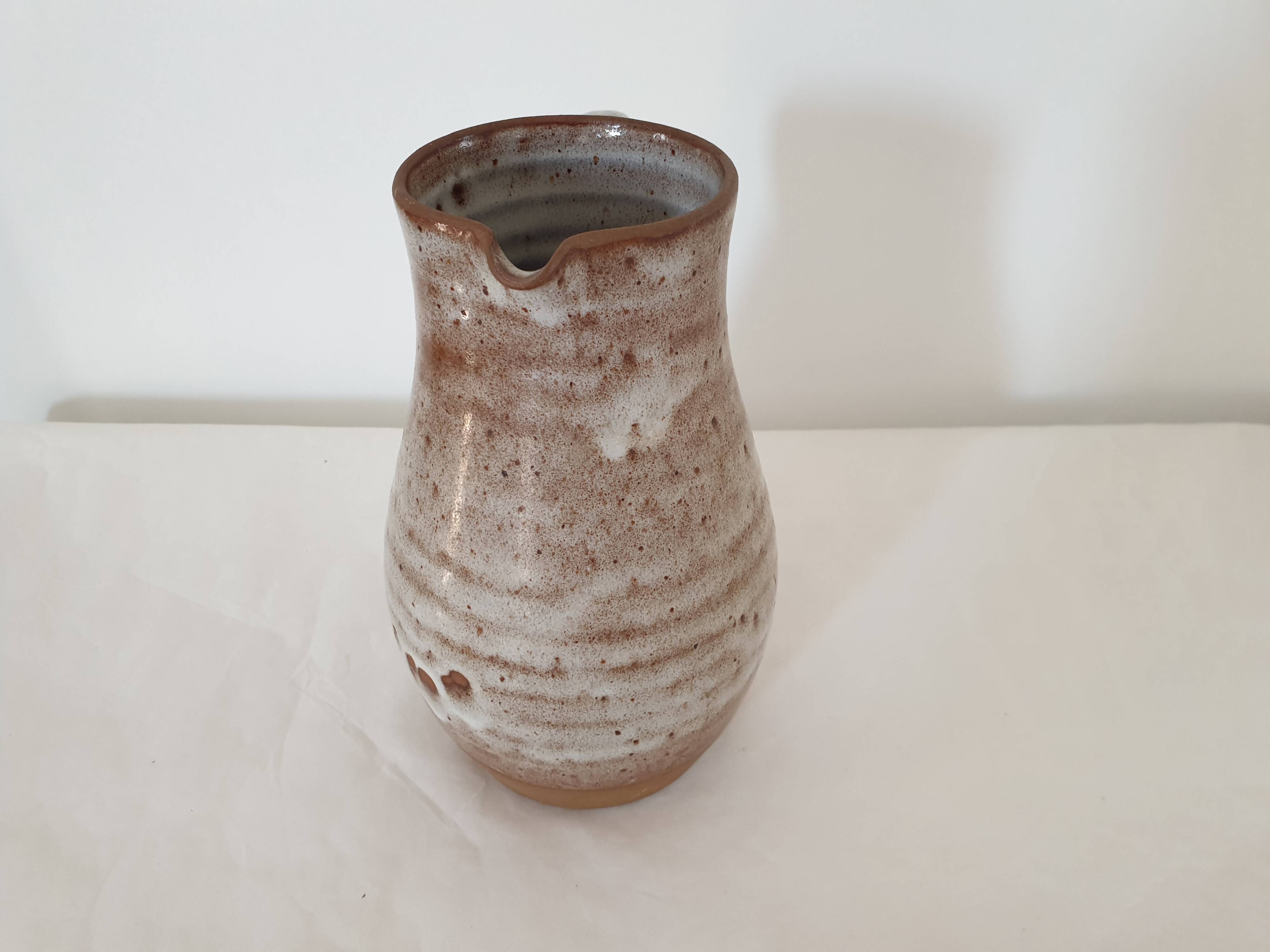 Ceramic pitcher signed Roger Jacques (Saint Amand)