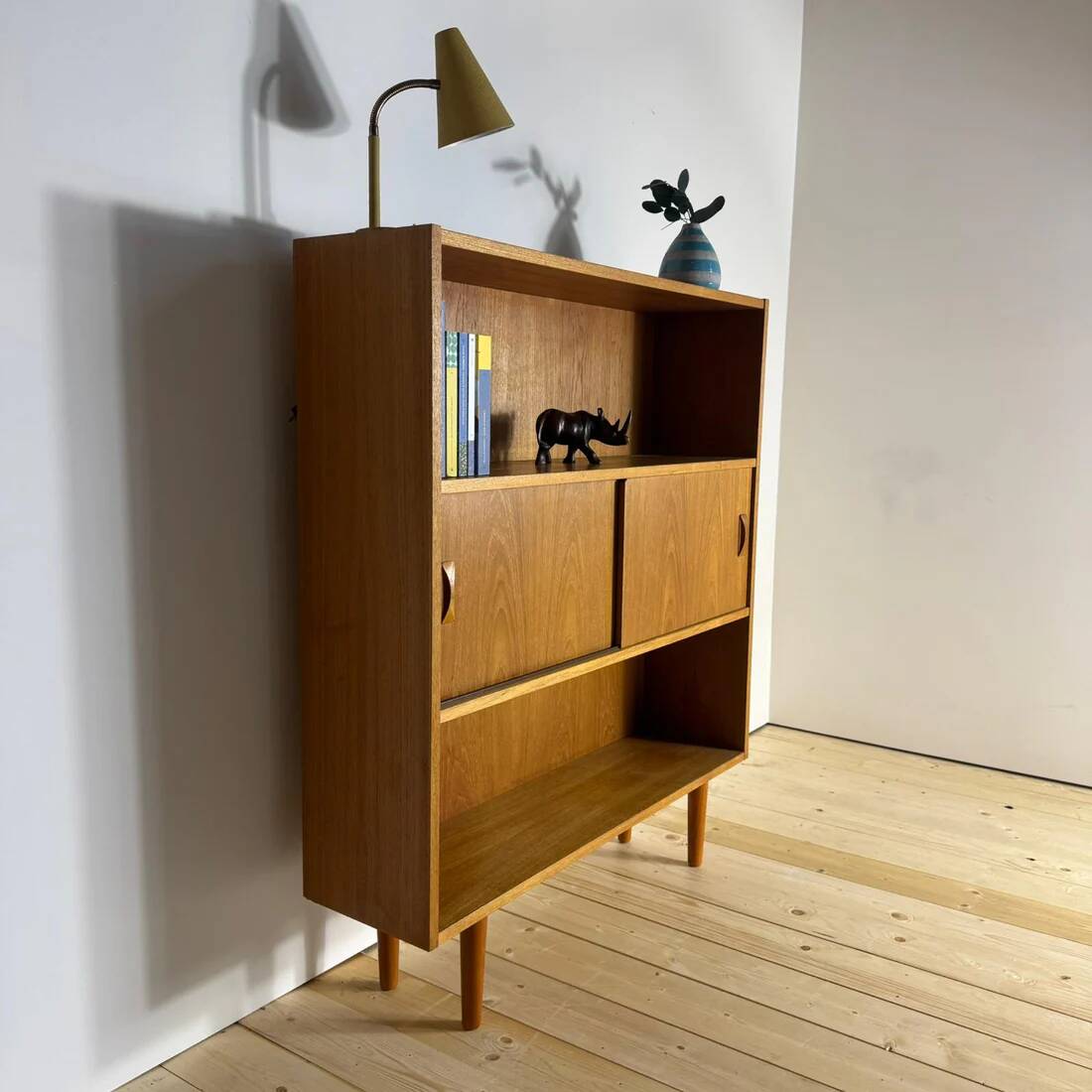 Vintage teak bookcase by Clausen & Son – Danish design from the 1960s
