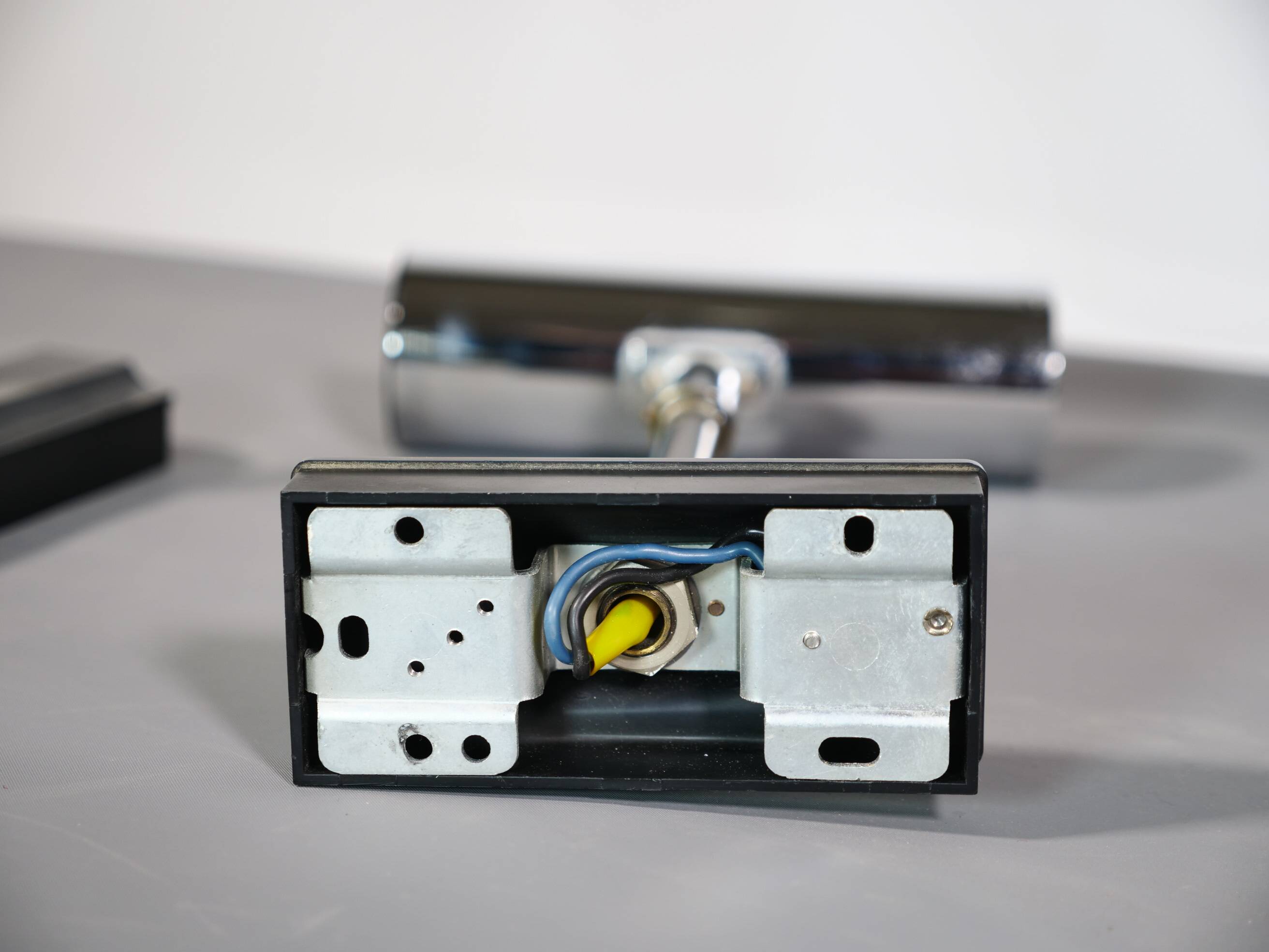 Luminaires murales space age en chrome pour le personnel, ensemble de 2, années 1970