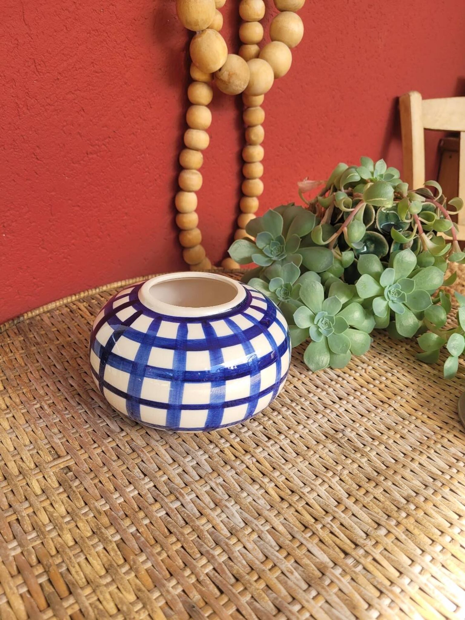 Vase boule en céramique peint à la main