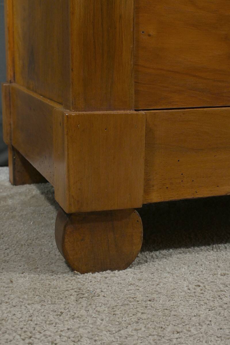 Walnut chest of drawers, Restoration style – Late 19th century