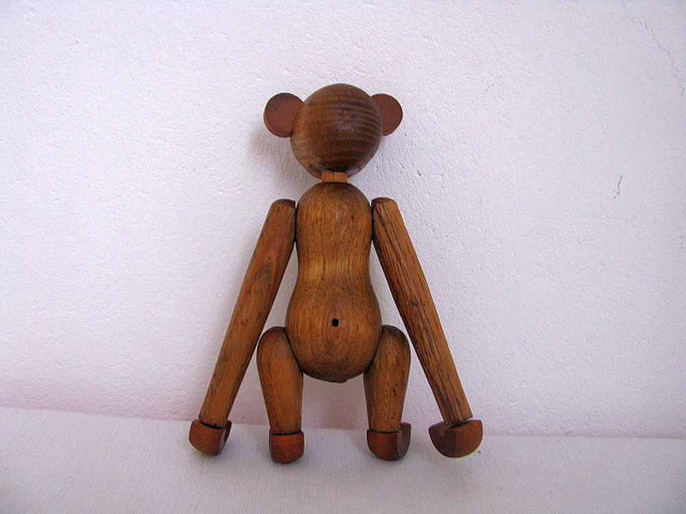 Teak monkey figurine Denmark 1970. no 2