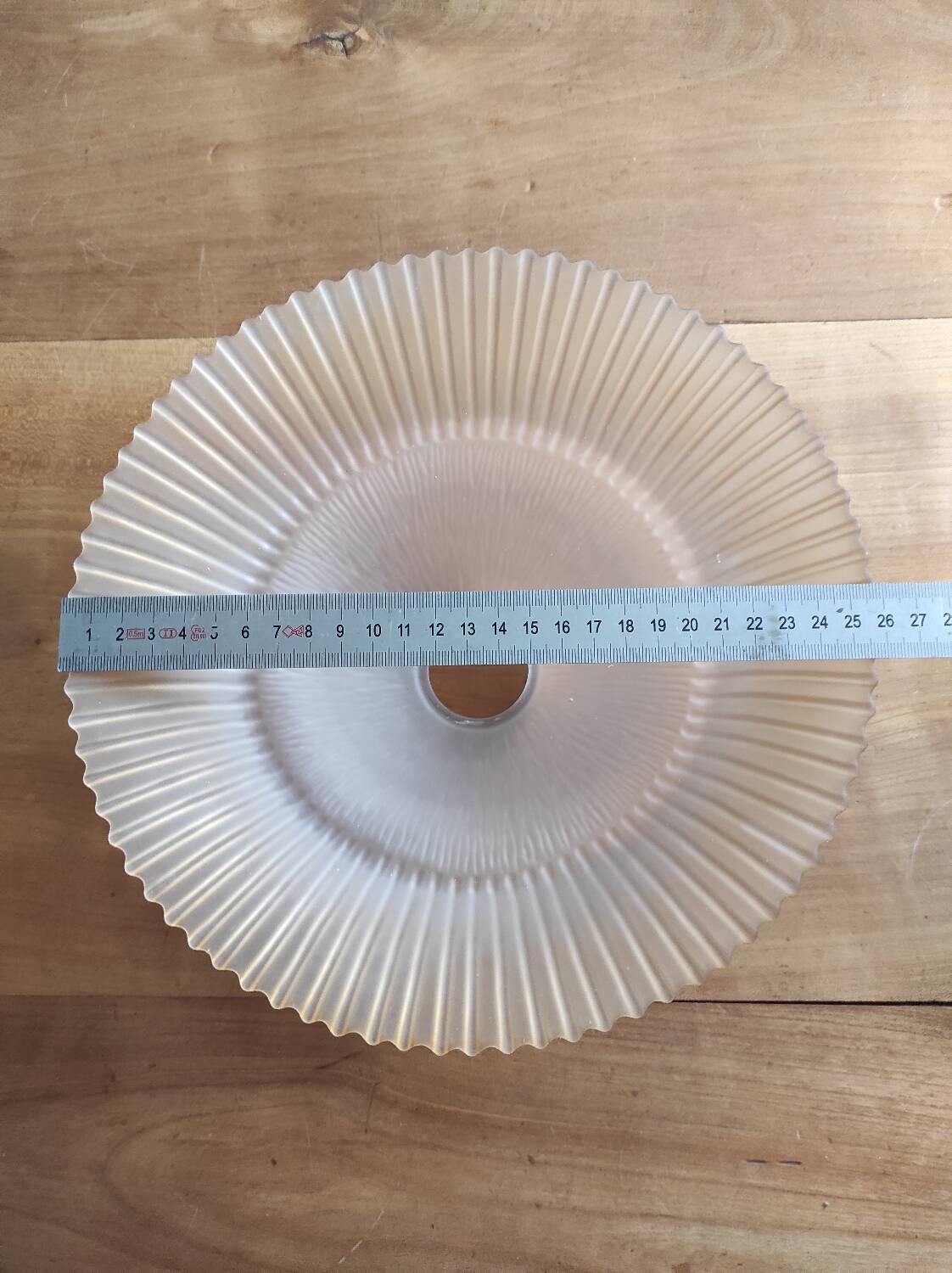 Bicolour glass bowl-shaped lampshade