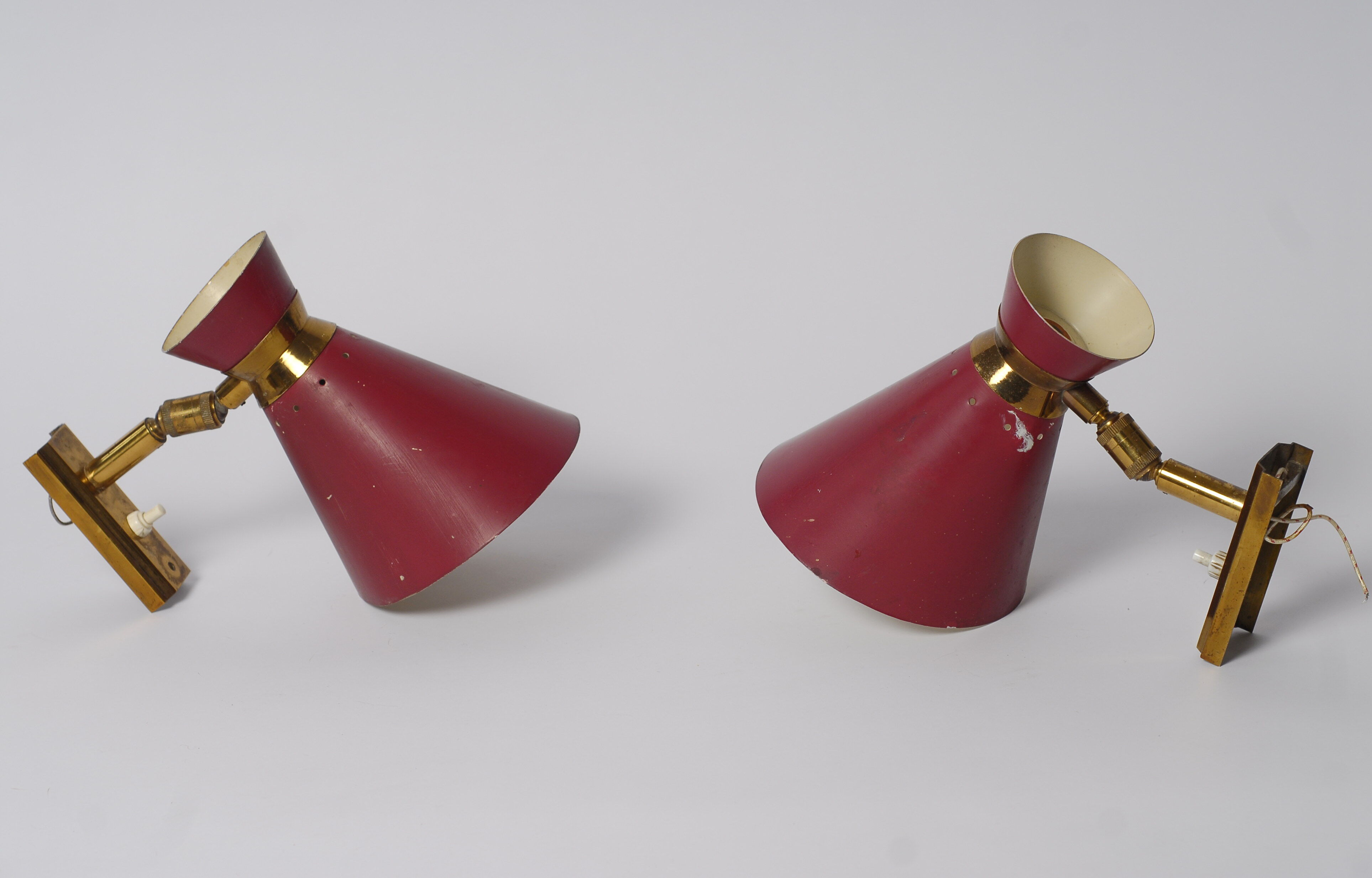 Pair diabolo bordeaux in dating from the 50s wall light