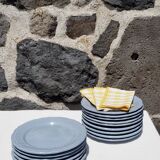 Set of 4 blue ceramic dessert plates
