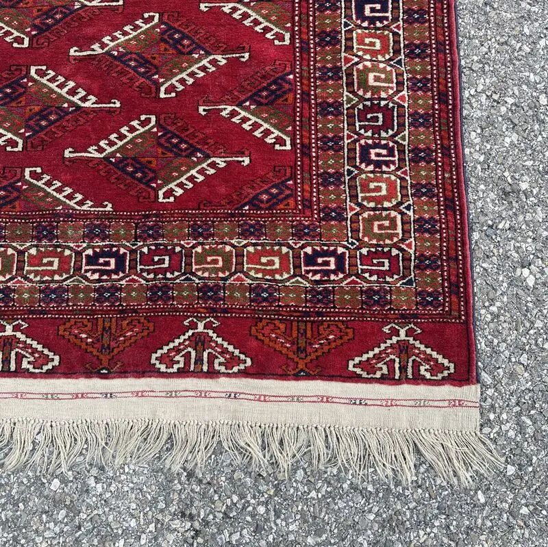 Oriental rug