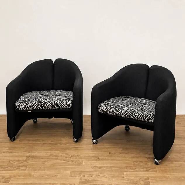 Pair of chairs by Eugenio Gerli for Tecno with patterns, 70s