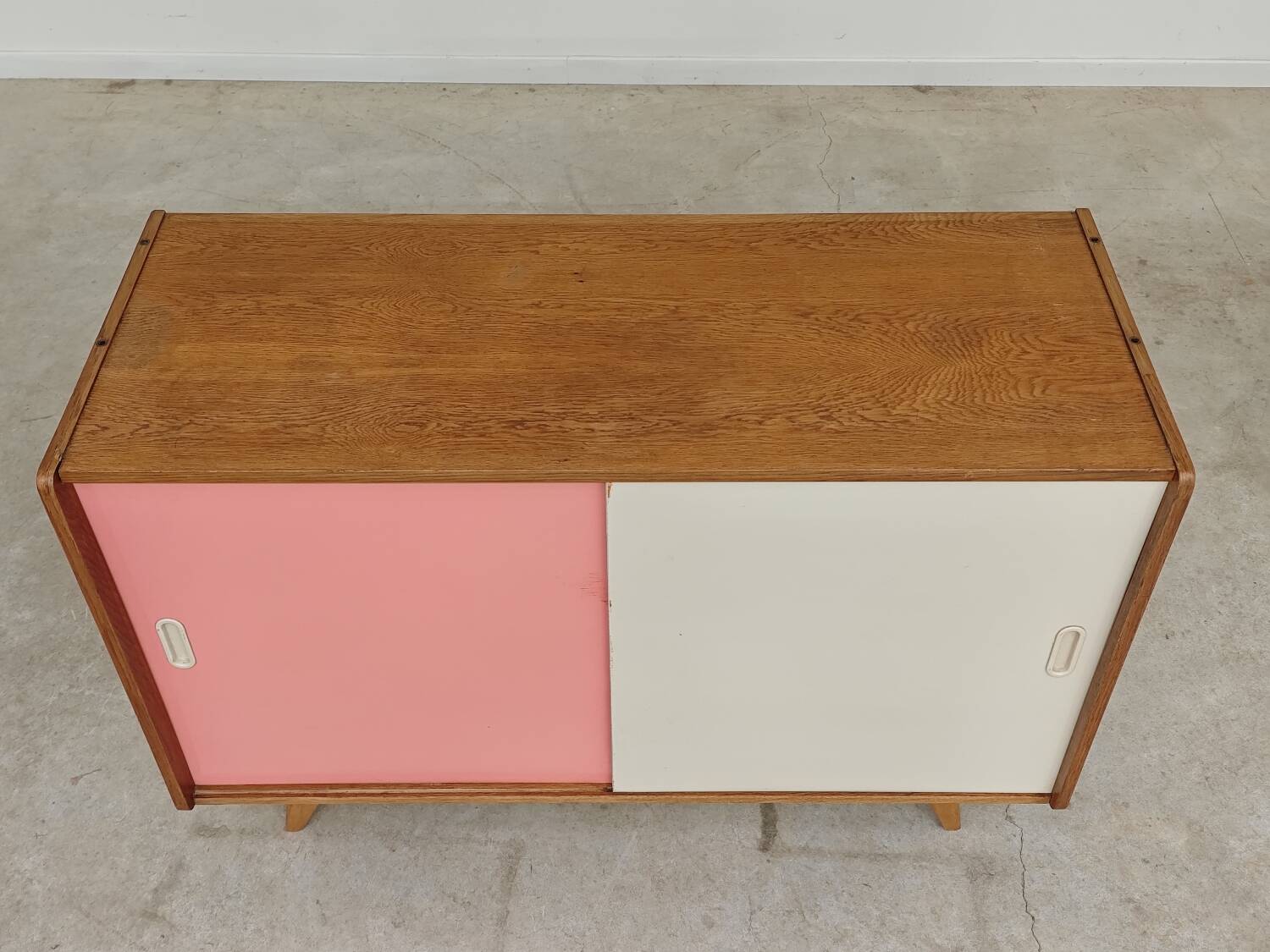 Wooden buffet U 452 pink by Jiri Jiroutek for Intérier Praha 1960
