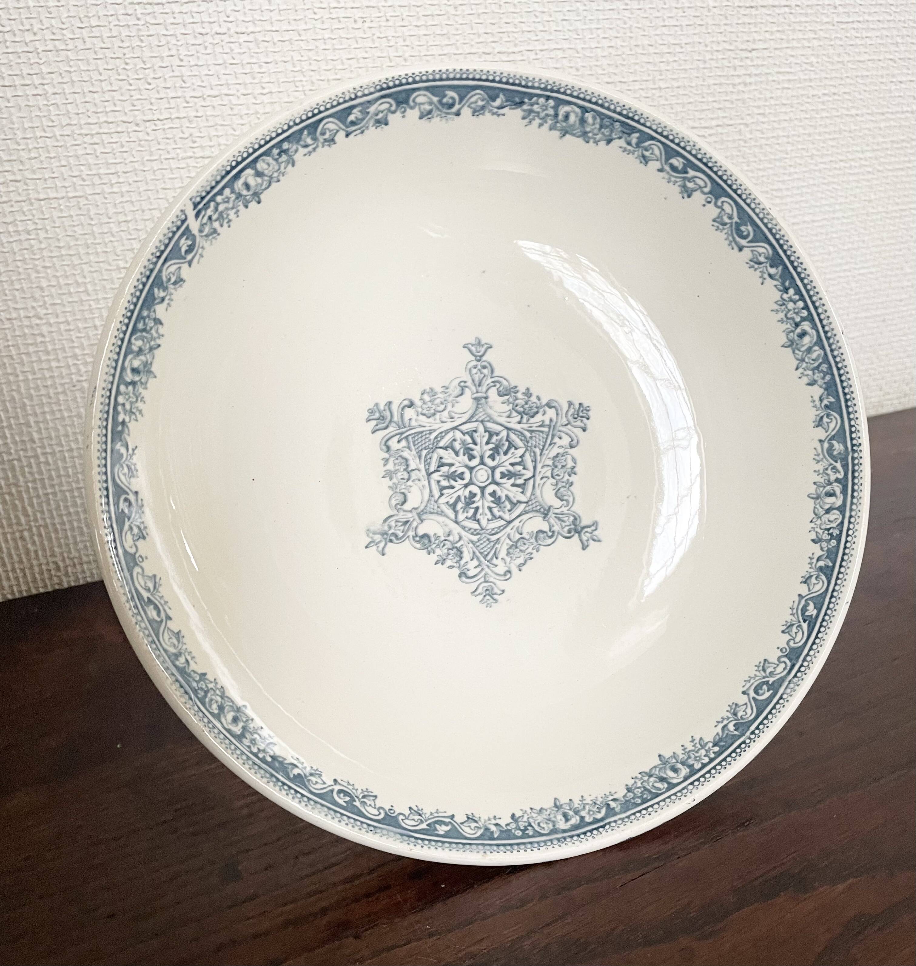 Iron earth fruit bowl, garland model