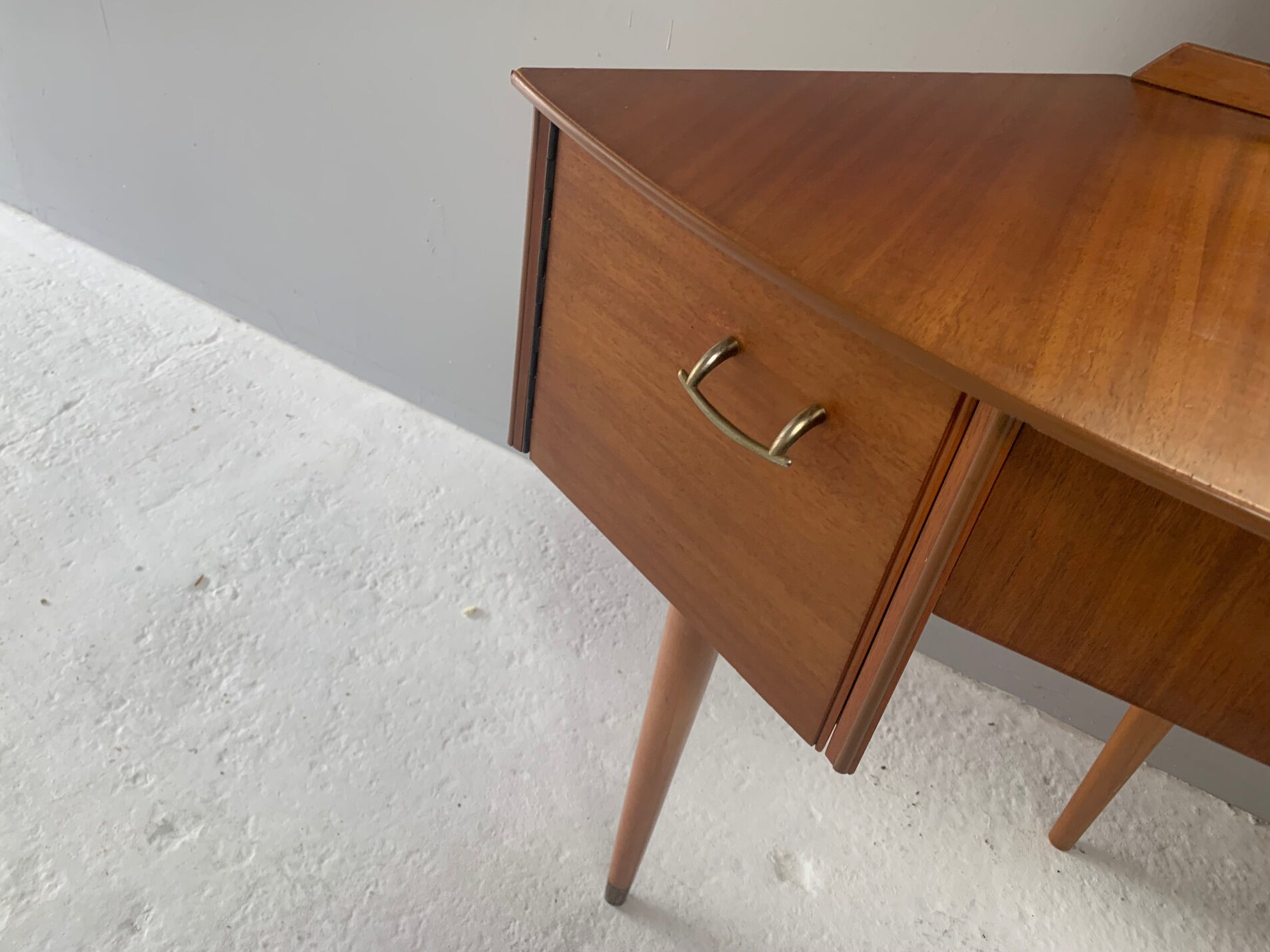 Dressing table by Avalon 1960